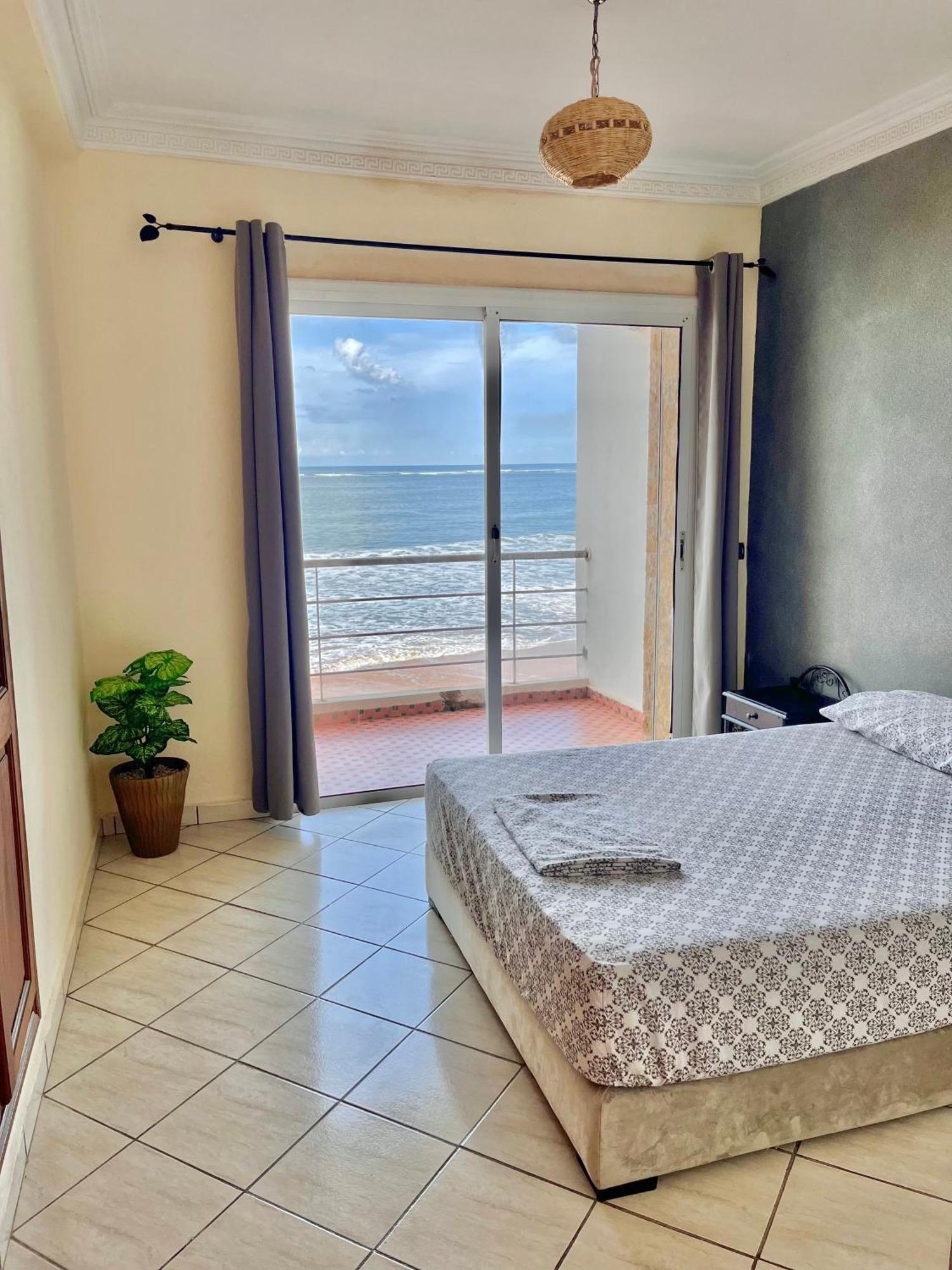 Splendid Beachfront Villa In Sidi Bouzid Beach With Pool Douar Ourlali Екстер'єр фото